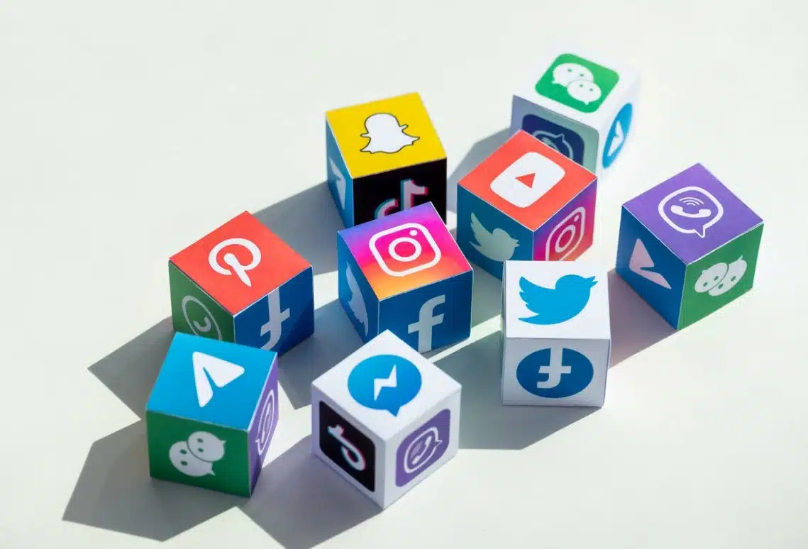 Social IPTV UK Services